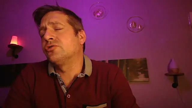 Snapshot of matrikes1 chatting on January 15, 2025, 8:05 pm matrikes1 online show from January 15, 2025, 8:05 pm