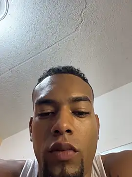 Snapshot of cuteboybigcock- chatting on February 7, 2025, 6:24 pm cuteboybigcock- online show from February 7, 2025, 6:24 pm