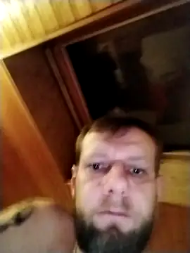 Snapshot of Kw8585kw chatting on February 26, 2025, 10:04 pm Kw8585kw online show from February 26, 2025, 10:04 pm