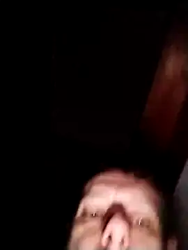 Snapshot of Kw8585kw chatting on December 29, 2024, 6:14 am Kw8585kw online show from December 29, 2024, 6:14 am