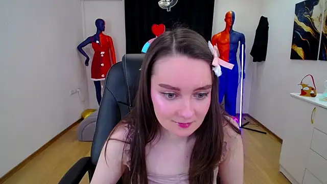 Snapshot of CloudGrace chatting on February 26, 2025, 6:15 pm CloudGrace online show from February 26, 2025, 6:15 pm