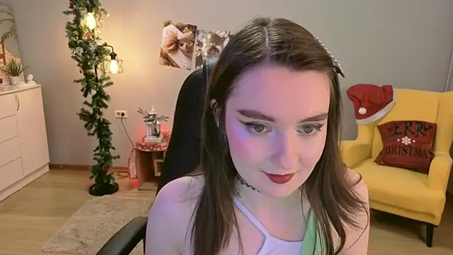 CloudGrace online show from December 15, 2025, 6:14 pm