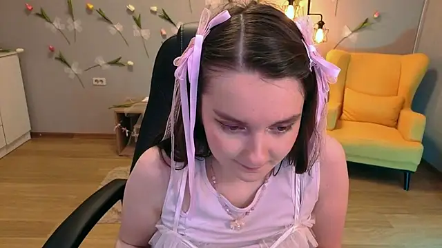 Snapshot of CloudGrace chatting on June 13, 2026, 3:15 am CloudGrace online show from June 13, 2026, 3:15 am