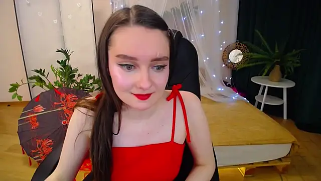 Snapshot of CloudGrace chatting on March 5, 2025, 6:23 am CloudGrace online show from March 5, 2025, 6:23 am