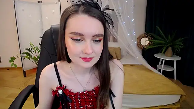 Snapshot of CloudGrace chatting on March 14, 2025, 6:18 pm CloudGrace online show from March 14, 2025, 6:18 pm