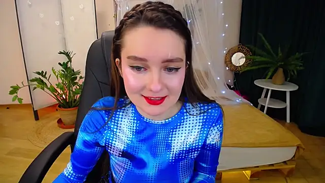 Snapshot of CloudGrace chatting on March 5, 2025, 3:18 am CloudGrace online show from March 5, 2025, 3:18 am