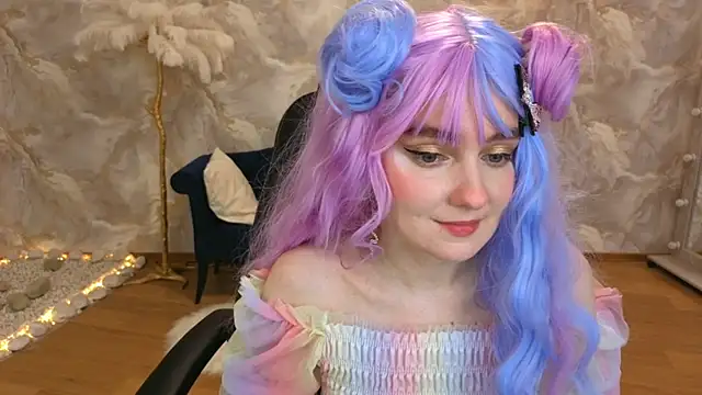Snapshot of CloudGrace chatting on September 22, 2025, 6:14 pm CloudGrace online show from September 22, 2025, 6:14 pm