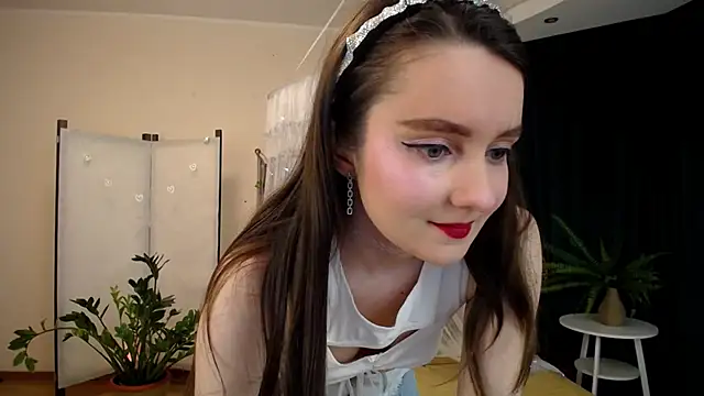 Snapshot of CloudGrace chatting on March 7, 2025, 3:19 am CloudGrace online show from March 7, 2025, 3:19 am