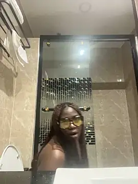 Snapshot of Sweetbootty chatting on January 15, 2025, 12:19 am Sweetbootty online show from January 15, 2025, 12:19 am