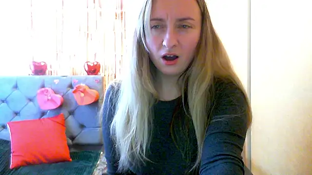 SusanCurt online show from February 20, 2026, 10:39 am