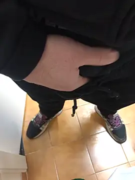 Snapshot of Mindnorthcam2 chatting on January 30, 2025, 6:35 am Mindnorthcam2 online show from January 30, 2025, 6:35 am