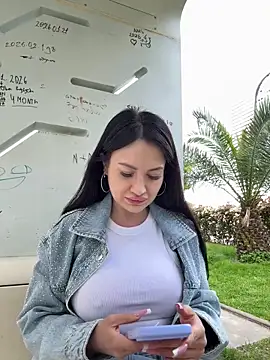 Wet  Bunny online show from May 11, 2026, 9:54 am