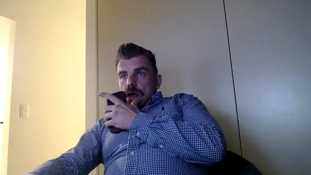 mrbigballs online show from May 1, 2026, 9:53 pm