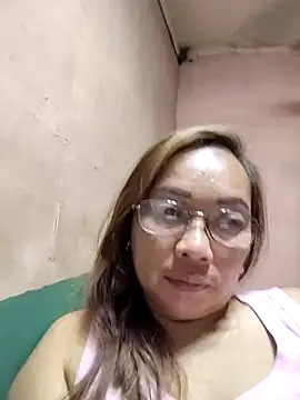 Snapshot of asianwet4u chatting on November 11, 2025, 12:33 pm asianwet4u online show from November 11, 2025, 12:33 pm