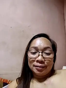 asianwet4u online show from April 11, 2026, 7:50 pm