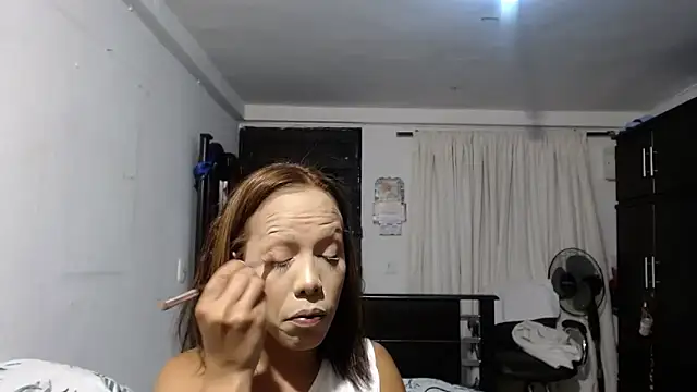 sensual nataliee online show from March 18, 2025, 11:42 pm