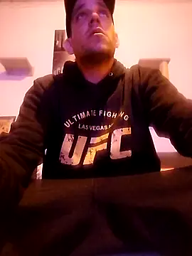 Snapshot of Codymc89 chatting on October 21, 2025, 8:19 pm Codymc89 online show from October 21, 2025, 8:19 pm