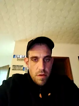 Snapshot of Codymc89 chatting on November 3, 2025, 4:10 pm Codymc89 online show from November 3, 2025, 4:10 pm