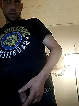 Snapshot of Codymc89 chatting on October 24, 2025, 10:53 pm Codymc89 online show from October 24, 2025, 10:53 pm