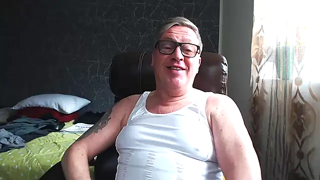 RobertStripX online show from February 4, 2025, 11:16 am