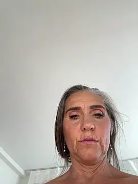 Snapshot of Alimela chatting on February 3, 2026, 11:15 am Alimela online show from February 3, 2026, 11:15 am