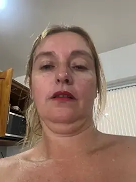 moniquerainx online show from March 4, 2026, 3:09 pm