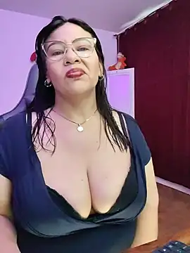 Snapshot of esmeralda_milf chatting on June 20, 2026, 8:36 pm esmeralda milf online show from June 20, 2026, 8:36 pm