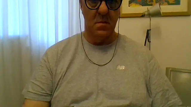 Snapshot of ANONIMO7735 chatting on May 24, 2026, 4:34 am ANONIMO7735 online show from May 24, 2026, 4:34 am