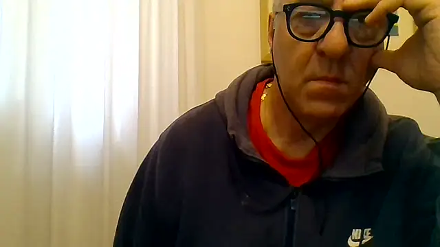 Snapshot of ANONIMO7735 chatting on May 10, 2026, 4:27 am ANONIMO7735 online show from May 10, 2026, 4:27 am