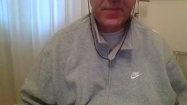 ANONIMO7735 online show from February 4, 2026, 6:41 am