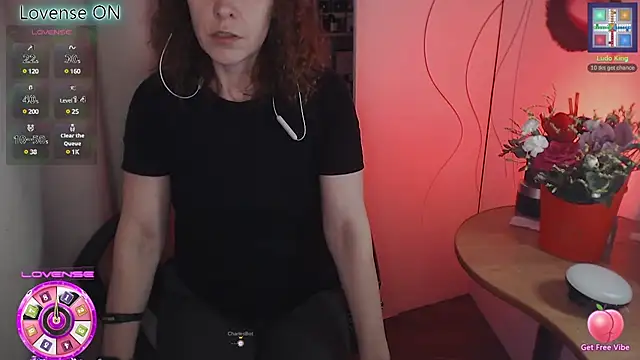 JohansonKatie online show from February 17, 2025, 1:33 pm