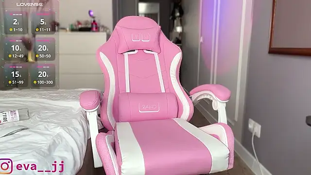 Snapshot of Eva_JJ chatting on March 2, 2026, 5:08 am Eva JJ online show from March 2, 2026, 5:08 am