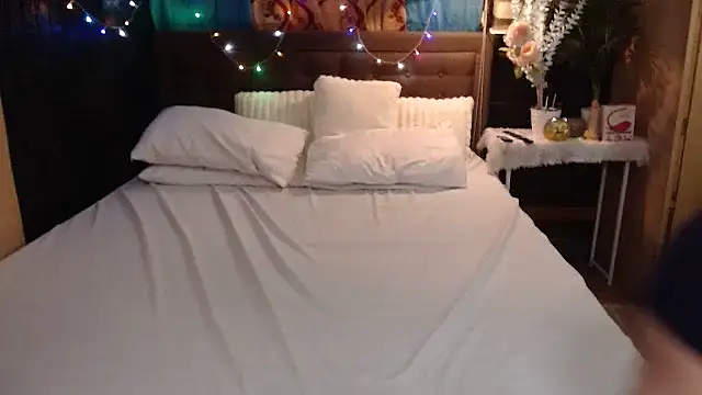 Snapshot of xheavenlytrans chatting on November 19, 2025, 1:22 pm xheavenlytrans online show from November 19, 2025, 1:22 pm