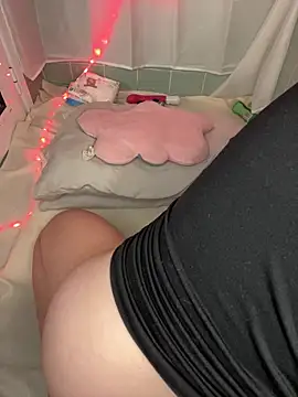 Snapshot of Anal_Top chatting on November 27, 2025, 9:15 pm Anal Top online show from November 27, 2025, 9:15 pm