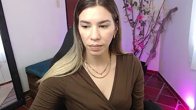 Snapshot of ms_sofia_x chatting on September 25, 2025, 3:40 pm ms sofia x online show from September 25, 2025, 3:40 pm