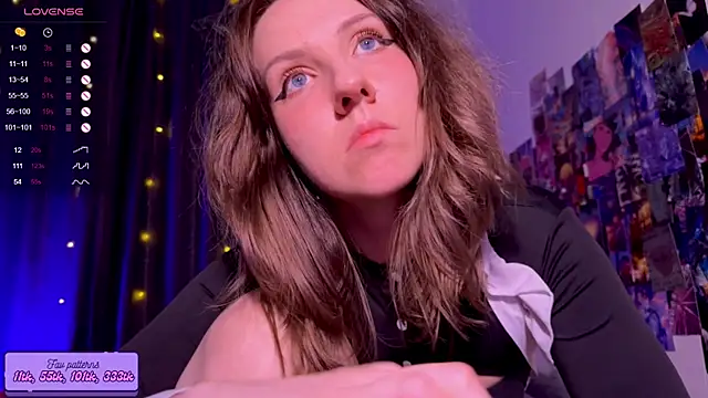 Snapshot of HotaruTomo chatting on November 9, 2025, 11:31 pm HotaruTomo online show from November 9, 2025, 11:31 pm