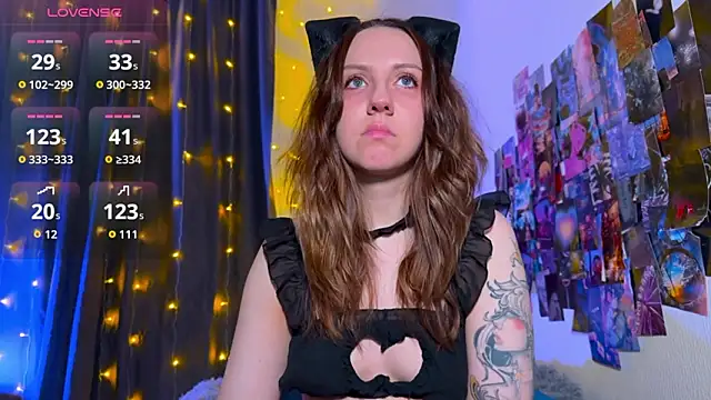 HotaruTomo online show from February 7, 2026, 9:23 pm