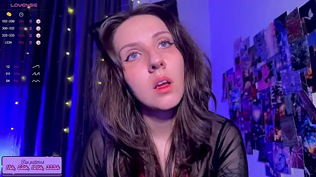 Snapshot of HotaruTomo chatting on October 29, 2025, 11:14 pm HotaruTomo online show from October 29, 2025, 11:14 pm