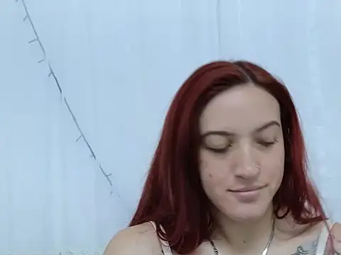 Snapshot of ninaa_fox chatting on December 19, 2025, 5:37 pm ninaa fox online show from December 19, 2025, 5:37 pm