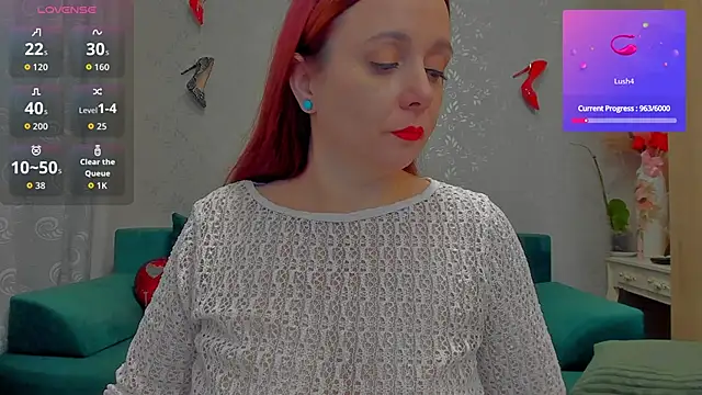 Snapshot of emilianna666 chatting on December 3, 2025, 12:37 pm emilianna666 online show from December 3, 2025, 12:37 pm