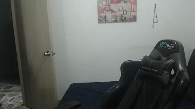 Snapshot of samuelgarcia_ chatting on September 30, 2025, 8:31 am samuelgarcia  online show from September 30, 2025, 8:31 am