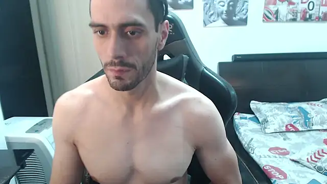 Snapshot of samuelgarcia_ chatting on December 31, 2024, 7:10 am samuelgarcia  online show from December 31, 2024, 7:10 am