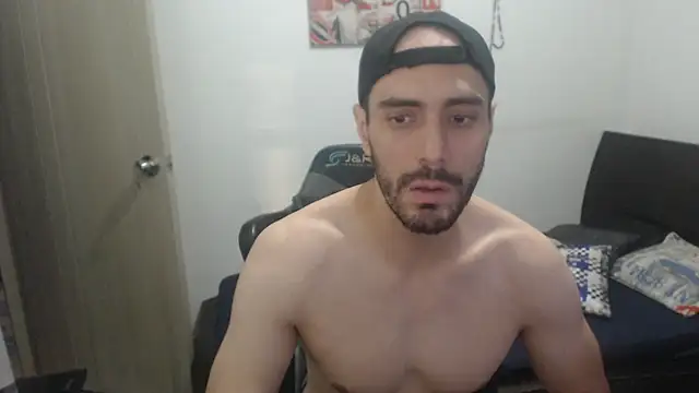 Snapshot of samuelgarcia_ chatting on September 10, 2025, 7:18 am samuelgarcia  online show from September 10, 2025, 7:18 am