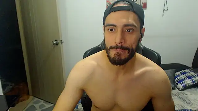 samuelgarcia  online show from November 5, 2025, 9:34 am