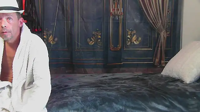 JadeandDamon online show from September 17, 2025, 6:32 pm