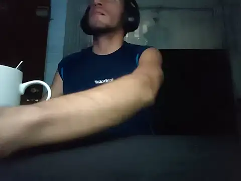 TommyMomentum online show from April 3, 2026, 2:18 am