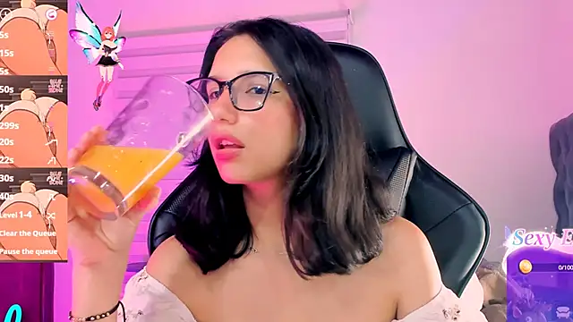 Luniverse online show from January 12, 2025, 11:36 pm