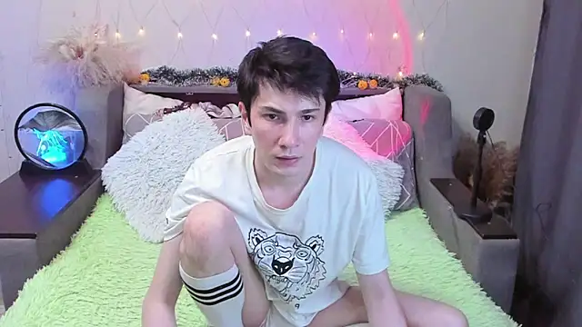 Snapshot of Yumi_steve chatting on November 25, 2025, 2:50 pm Yumi steve online show from November 25, 2025, 2:50 pm