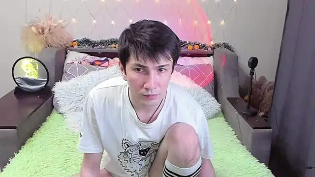 Snapshot of Yumi_steve chatting on November 5, 2025, 4:43 pm Yumi steve online show from November 5, 2025, 4:43 pm