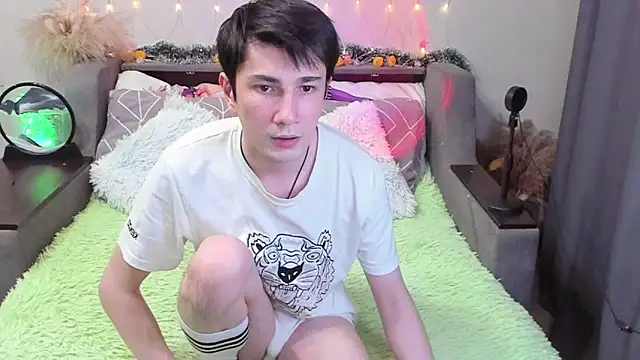 Snapshot of Yumi_steve chatting on November 13, 2025, 4:00 pm Yumi steve online show from November 13, 2025, 4:00 pm